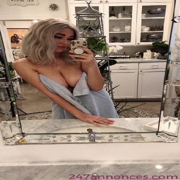 19 Year   Escort Olivia IN Saint-Avertin