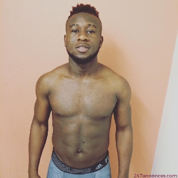 37 Year   Escort LÃ©o IN Paris