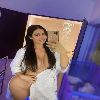 26 Year   Escort Elodie IN Annecy