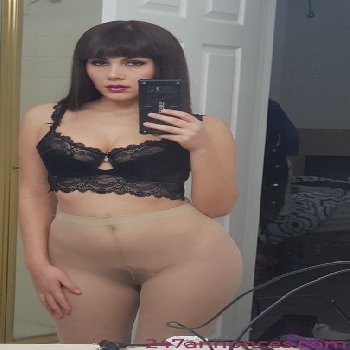 18 Year   Escort Juliette IN Bron
