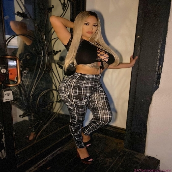 29 Year   Escort Sarahh IN Saint Avold