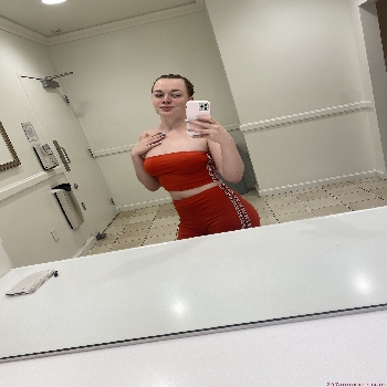20 Year   Escort Liliane IN Carpentras