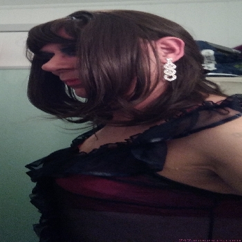 21 Year   Escort Tina IN Valencia
