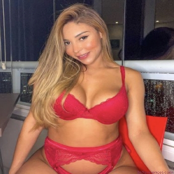 20 Year   Escort Celine IN Clermont-Ferrand