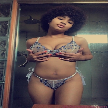 30 Year   Escort Elisabeth IN FrÃ©jus