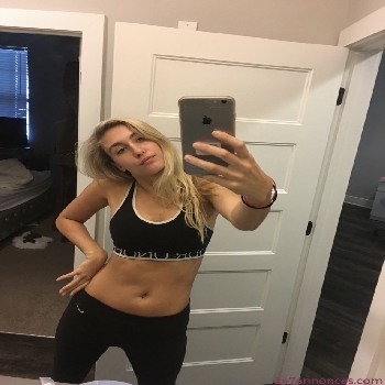 37 Year   Escort Nadia IN Bordeaux
